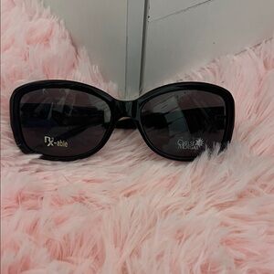 Chelsea Morgan designer Black Sunglasses